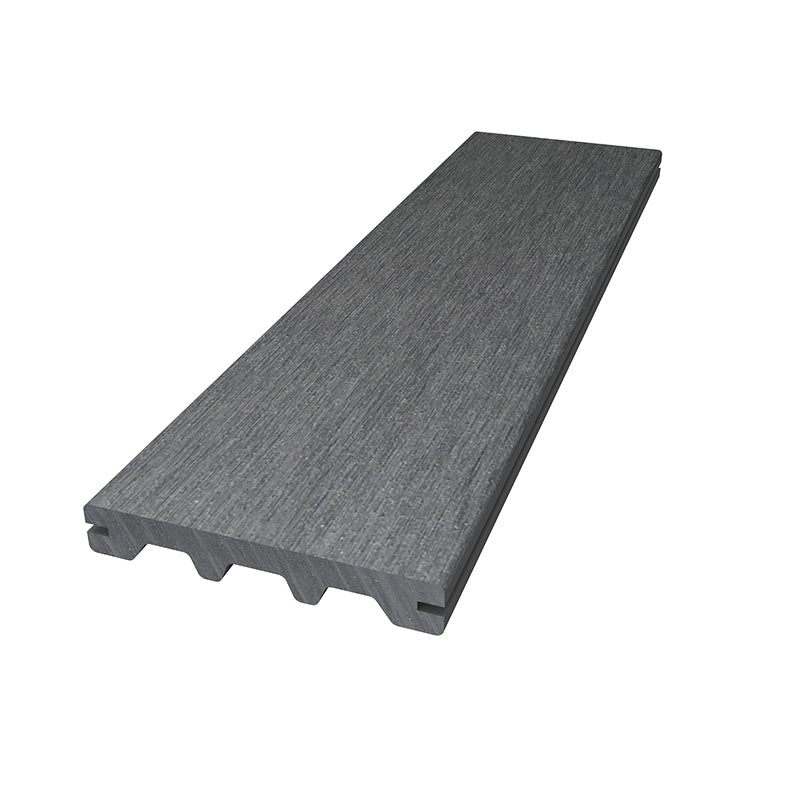 sentai  Solid flooring   The outdoor terrace is environmentally friendly and resistant to pressure and wear