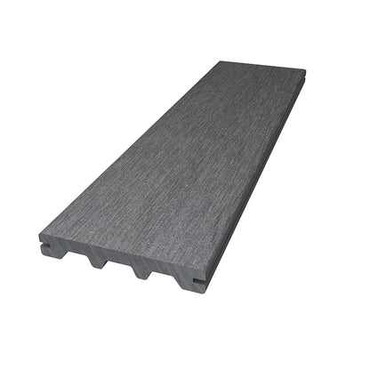 sentai  Solid flooring   The outdoor terrace is environmentally friendly and resistant to pressure and wear