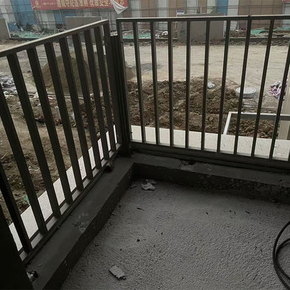 Hengze Wrought Iron Safety Railing Villa Courtyard Wrought Iron Guardrail  European Retro Design  Anti-Climbing Security Fence(Please consult customer service for pricing)