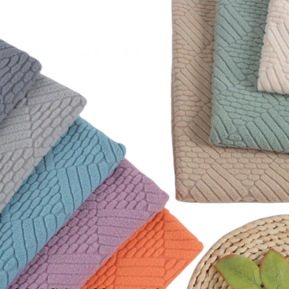 rilei Polar fleece fabric, which is warm and anti - static, is a kind of fabric for DIY clothing and home textiles 150/180g 1000kg
