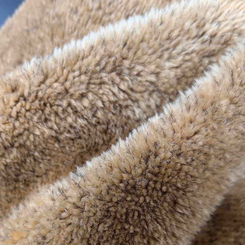 rilei Arctic fleece Fabric that keeps warm and protects against the cold is used for children's clothing, home textiles, loungewear, Christmas supplies, and composite linings 190cm/180g 1000kg