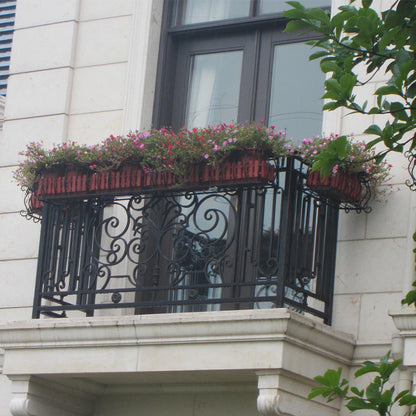Hengze Wrought Iron Safety Railing Villa Courtyard Wrought Iron Guardrail  European Retro Design  Anti-Climbing Security Fence(Please consult customer service for pricing)