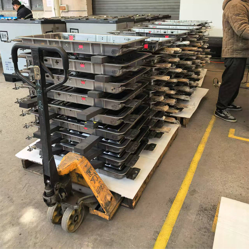 Rongsheng Multi-Function Anti-Slip Running Board for Pickup Trucks Anti-Slip Widened Stainless Steel Side Step with Crash Protection(Please consult customer service for pricing)