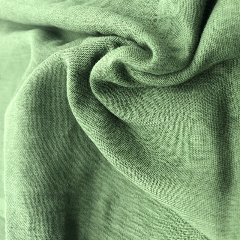 zhongchang Double-layer fabric clothing is lightweight yet retains warmth, wicking moisture and allowing breathability. C40*C40 120*100 57/58"(Please consult customer service for pricing)